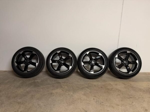 Audi R8 4S Lenkrad LCD Carbon Leder