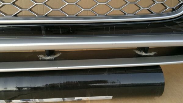 Audi RS5 8T Facelifting 2011 - Stossstange vorne Grill Difussor
