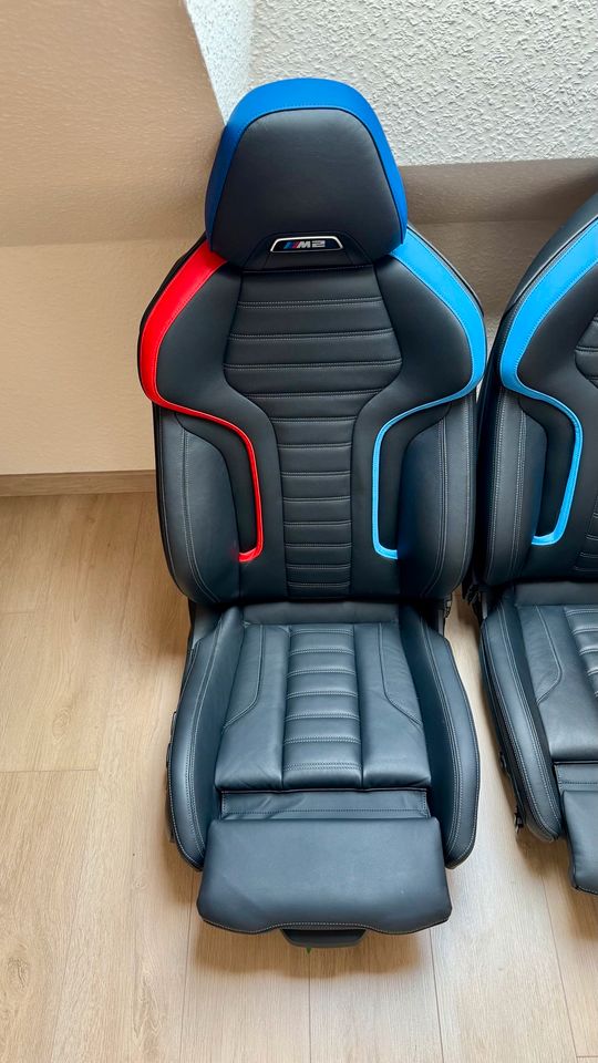 BMW M2 G87 Sitze + Rückbank