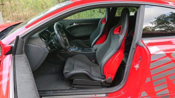 BMW M3 e92 Armaturenbrett - Leder o.Alcantara - neubezogen