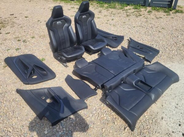 BMW M4 F82 Sitze Innenausstattung Türverkleidung Leder Merino SET
