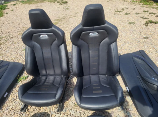 BMW M4 F82 Sitze Innenausstattung Türverkleidung Leder Merino SET