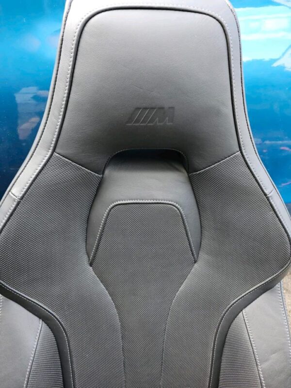 BMW X5 F85 F15 M- Sitze wie abgebildet.