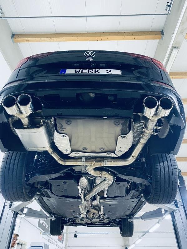 DTH Exhaust Klappenabgasanlage REAPER V4 Audi S3 8V