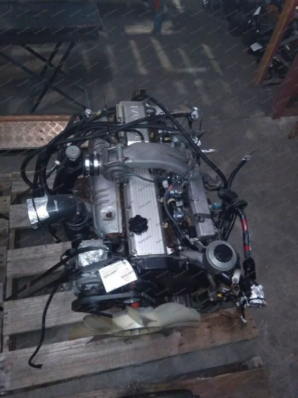 TOYOTA LAND CRUISER 1HZ MOTOR COMPLETE 4.2L DIESEL ENGINE 80 SERIES