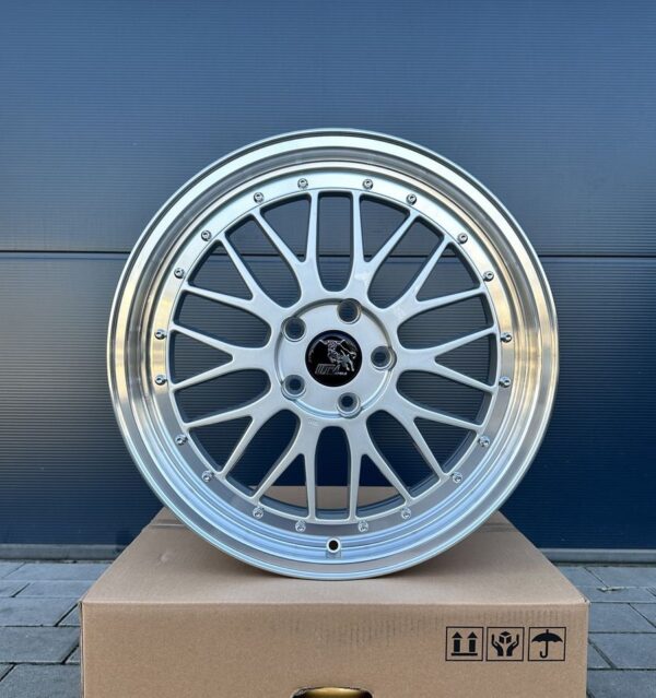 Ultrawheels UA3 19 Zoll Felgen für BMW 3er 4er 5er 6er 7er 8er i4 i5 X3 X4 iX3 Z4 IX3 G20 G21 G22 G23 G26 G30 G31 G60 G61 G01 G02 G45 G29 G14 G15 G16 M340i M340 M440i M440...